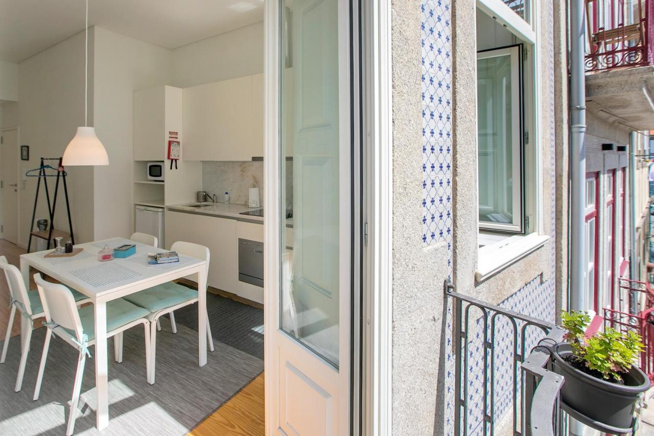 Monchique'S Balcony Apartment Porto Bagian luar foto