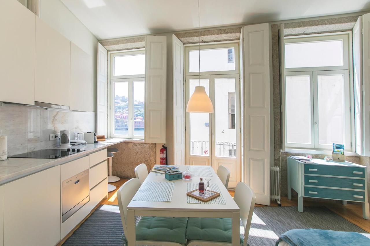 Monchique'S Balcony Apartment Porto Bagian luar foto