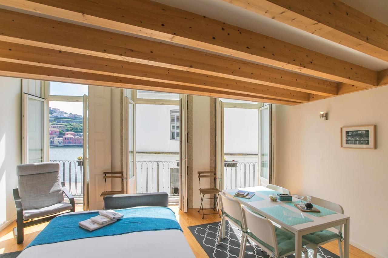 Monchique'S Balcony Apartment Porto Bagian luar foto