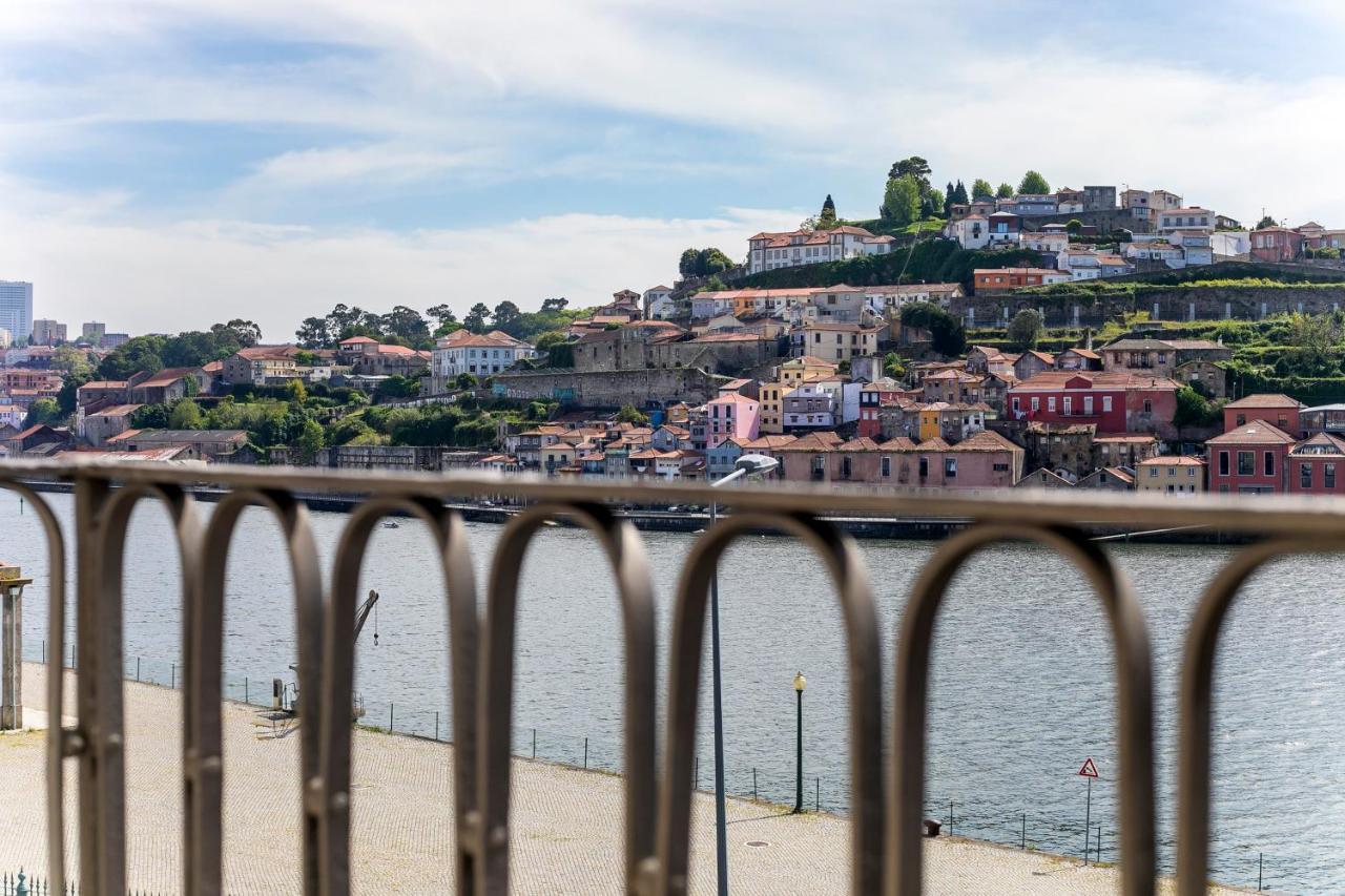 Monchique'S Balcony Apartment Porto Bagian luar foto