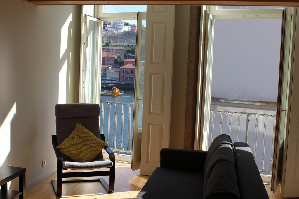 Monchique'S Balcony Apartment Porto Bagian luar foto